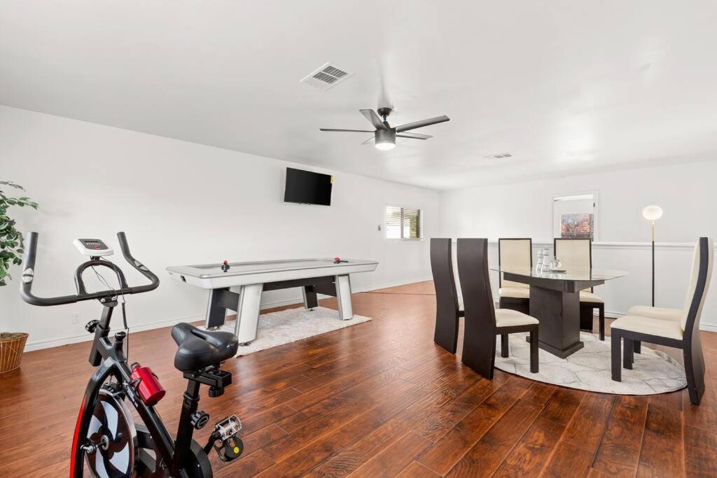 5 Bedrooms With Chefs Kitchen 2 Masters Room And Game Lounge San Antonio Luaran gambar